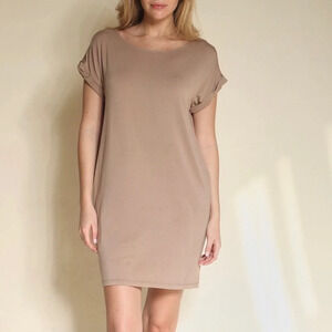 🆕 Studio KO tan bamboo dress SZ LG